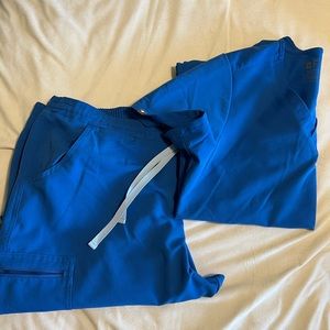 FIGS Royal Blue scrub set 💙